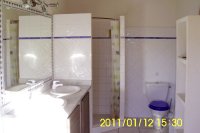 VIlla 2 bath room