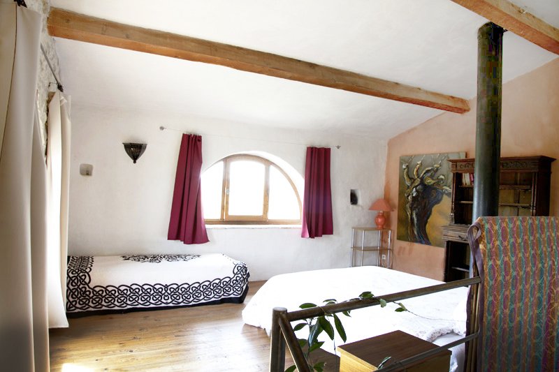 Galerie_upper floor_b
